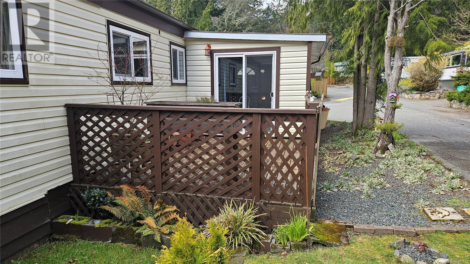 29 2500 Florence Lake Rd, Langford real estate listing 992512