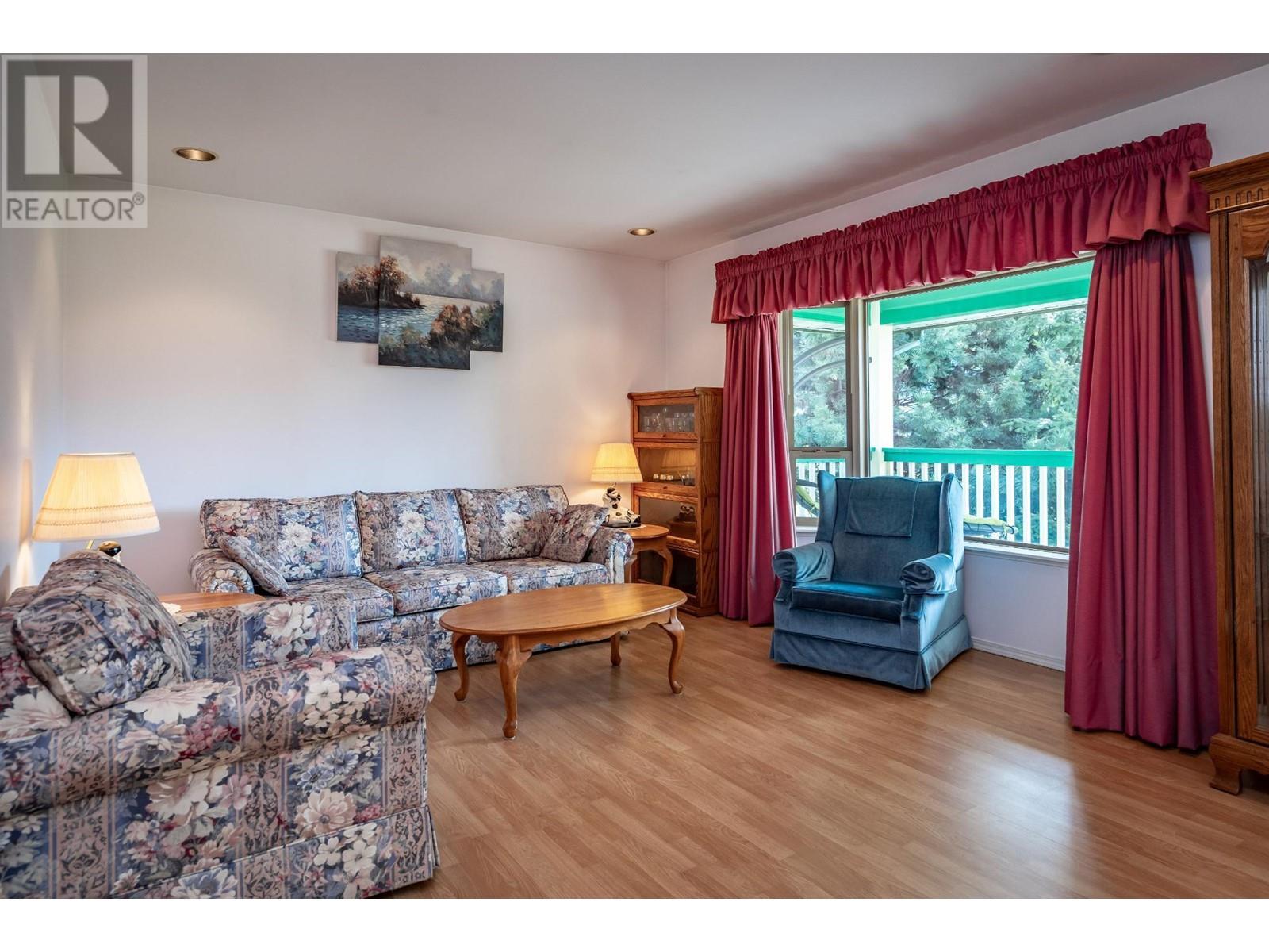 Photo 45 of 403 8th S Street, Kaslo BC