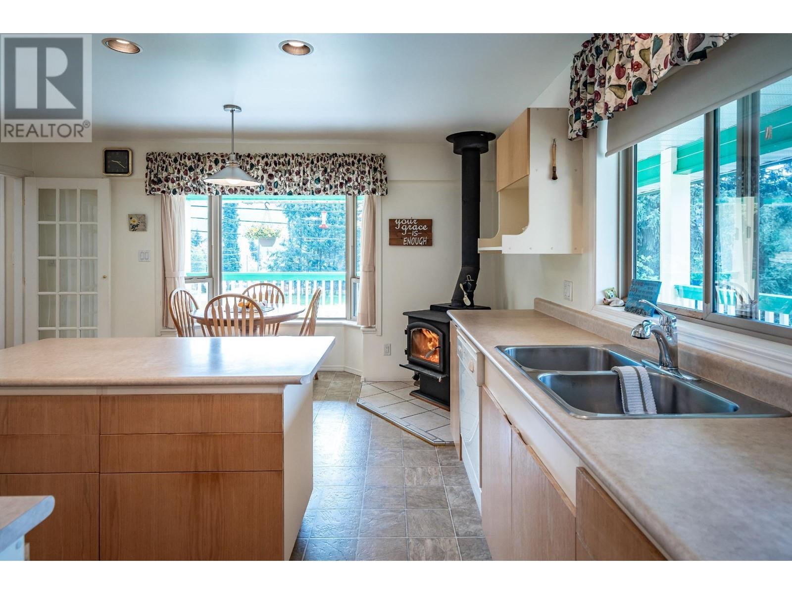 Photo 36 of 403 8th S Street, Kaslo BC
