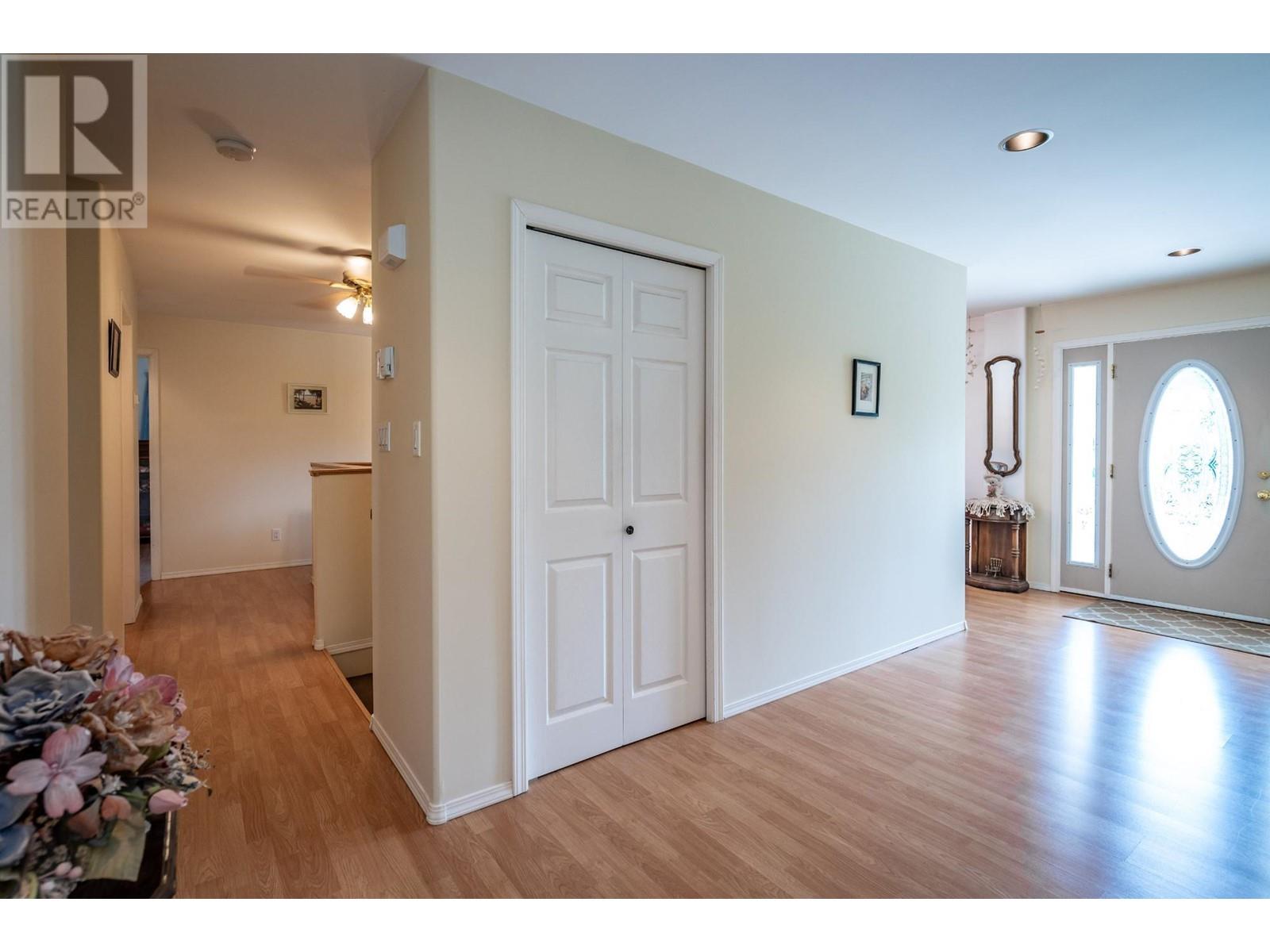 Photo 11 of 403 8th S Street, Kaslo BC