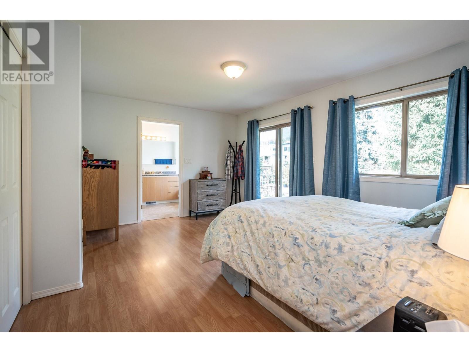 Photo 51 of 403 8th S Street, Kaslo BC