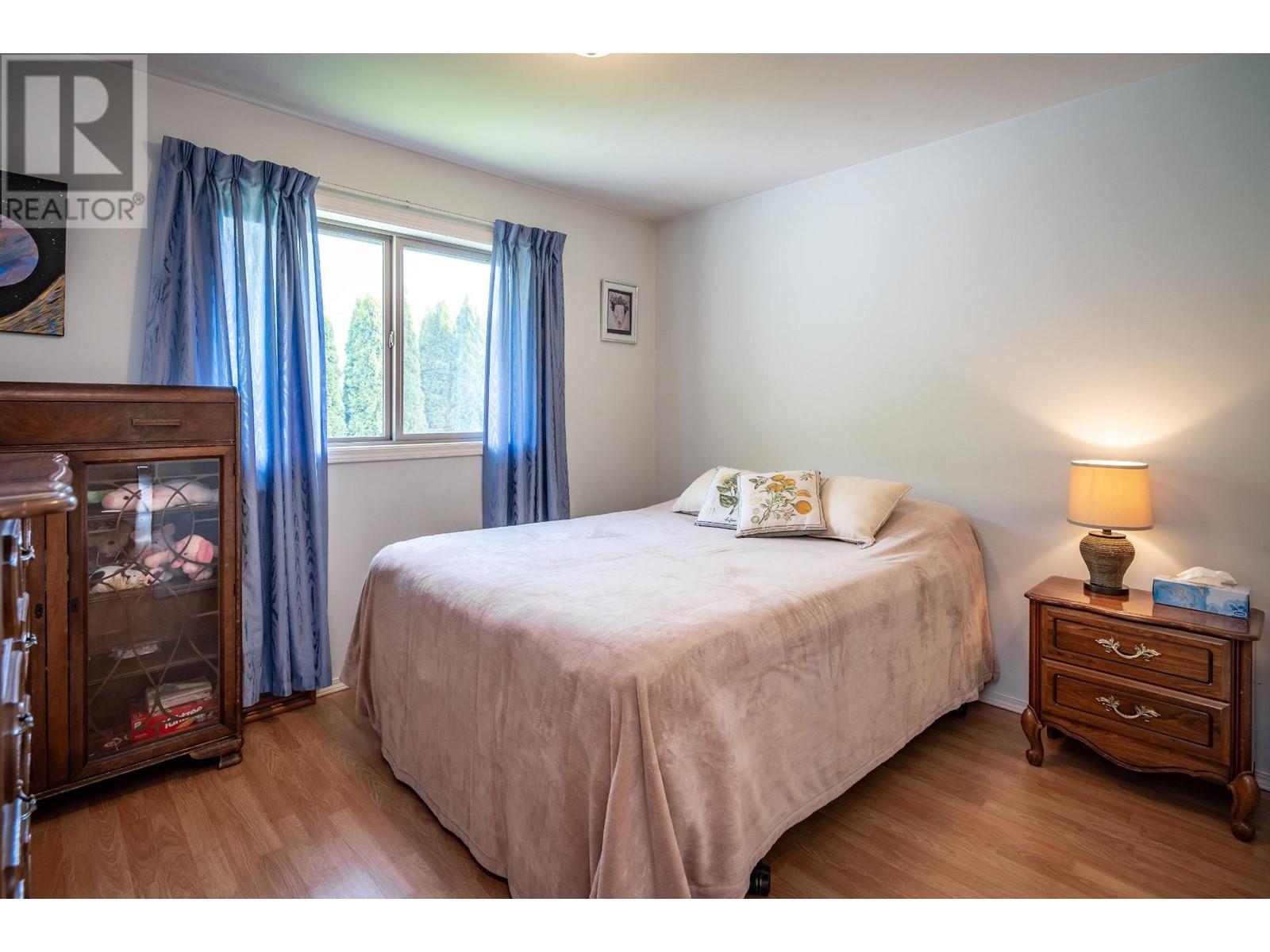 Photo 10 of 403 8th S Street, Kaslo BC