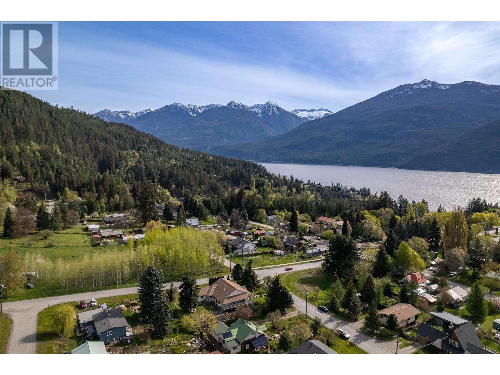 403 8TH  S Street, Kaslo