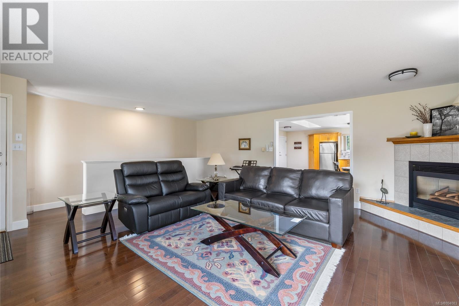 3021 Raymur Pl, Qualicum Beach
