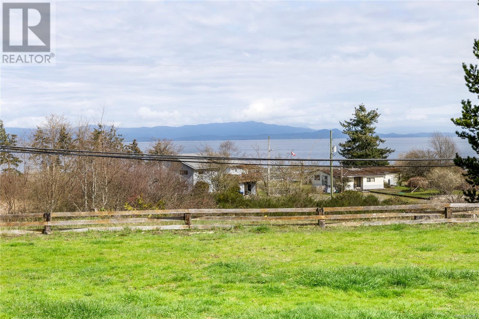 3021 Raymur Pl, Qualicum Beach