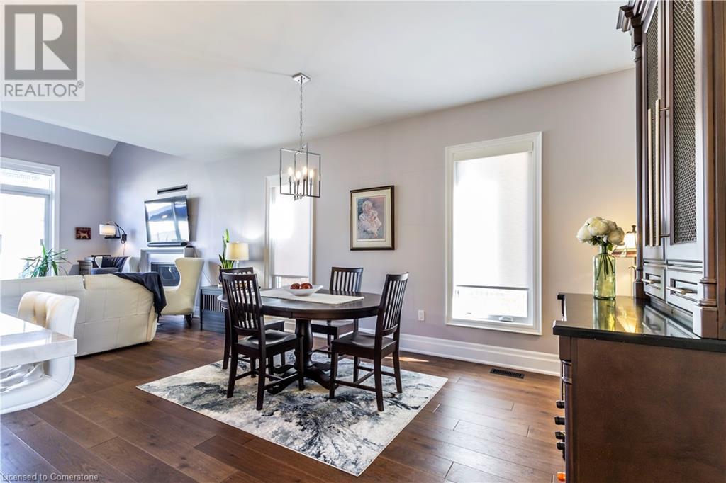 Photo 10 of 72 Pond View Gate, Waterdown ON