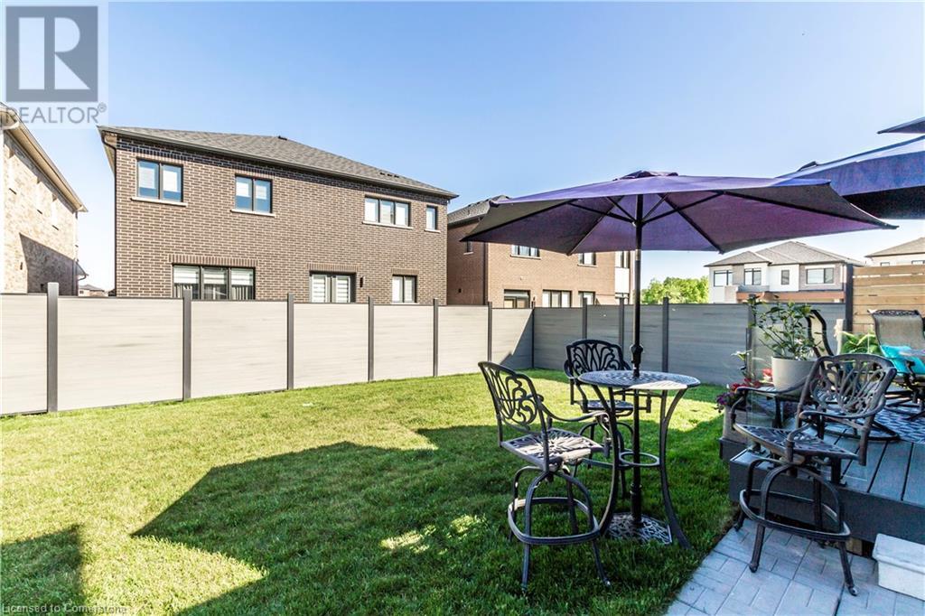 Photo 42 of 72 Pond View Gate, Waterdown ON