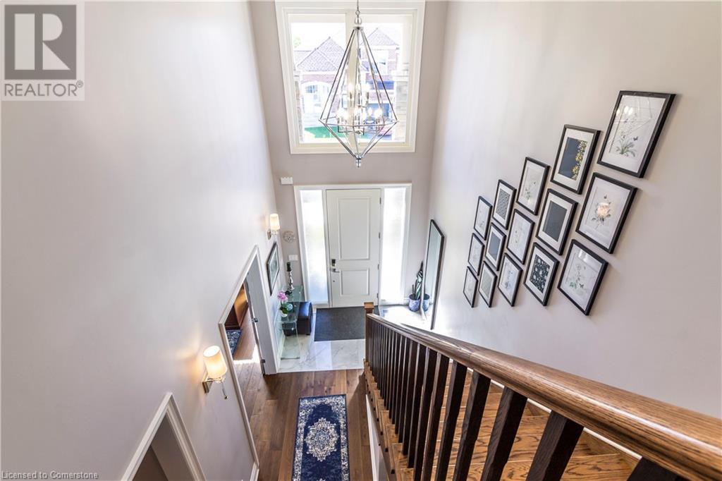 Photo 6 of 72 Pond View Gate, Waterdown ON