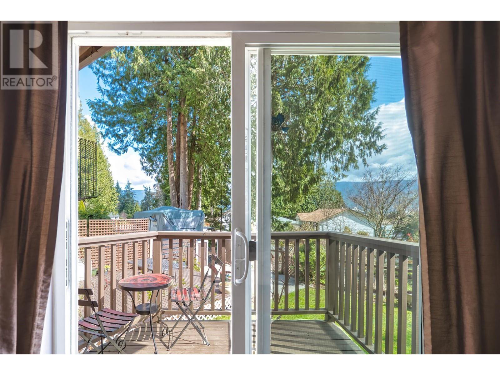 6034 PARKVIEW PLACE, Sechelt