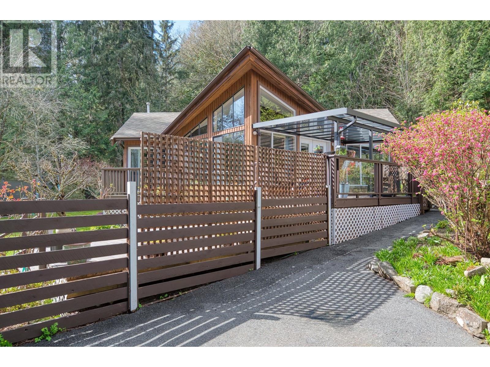 6034 PARKVIEW PLACE, Sechelt