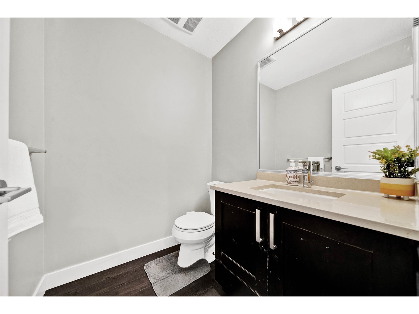 Photo 13 of 15 13864 Hyland Street, Surrey BC