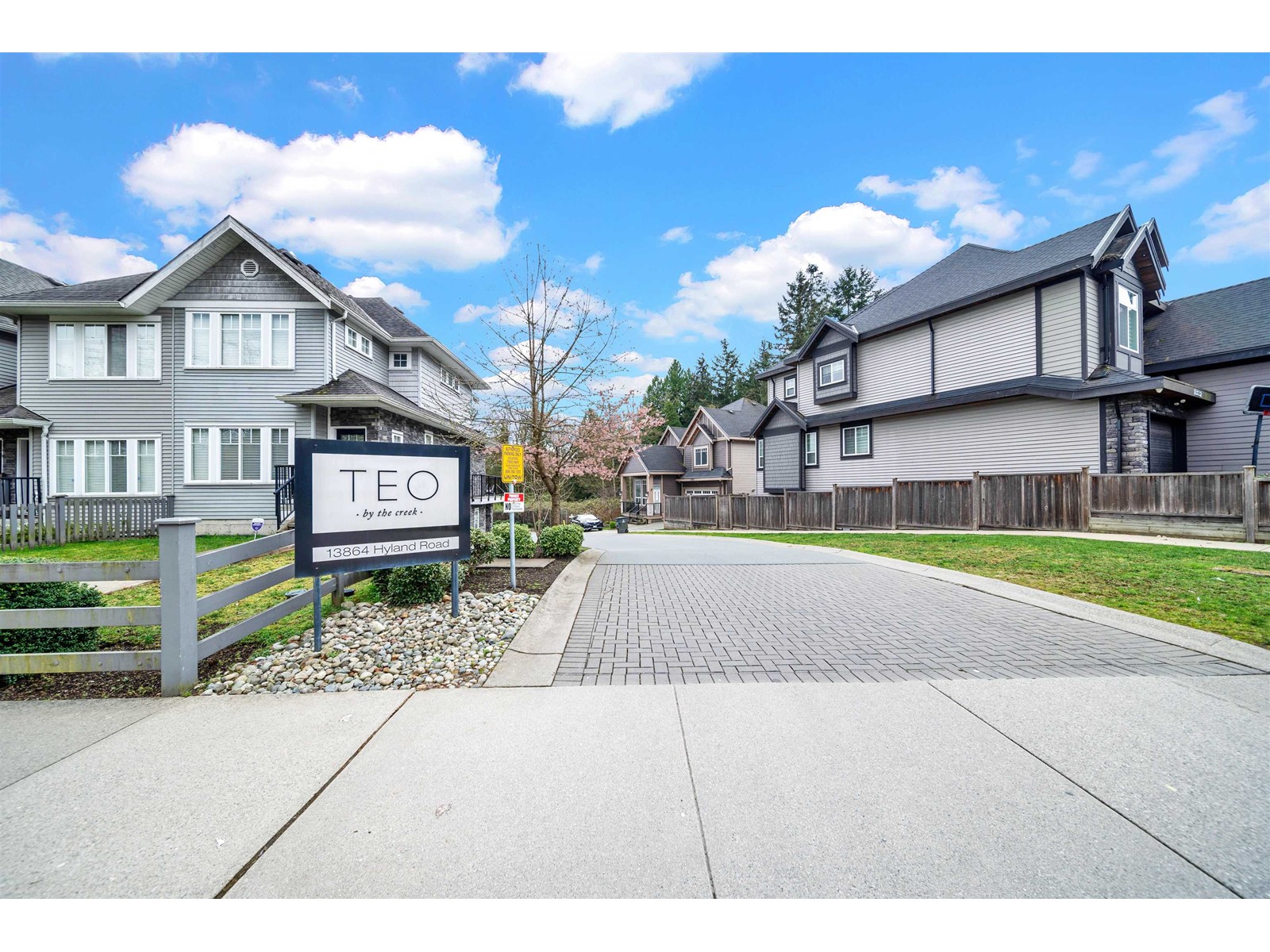 Photo 33 of 15 13864 Hyland Street, Surrey BC