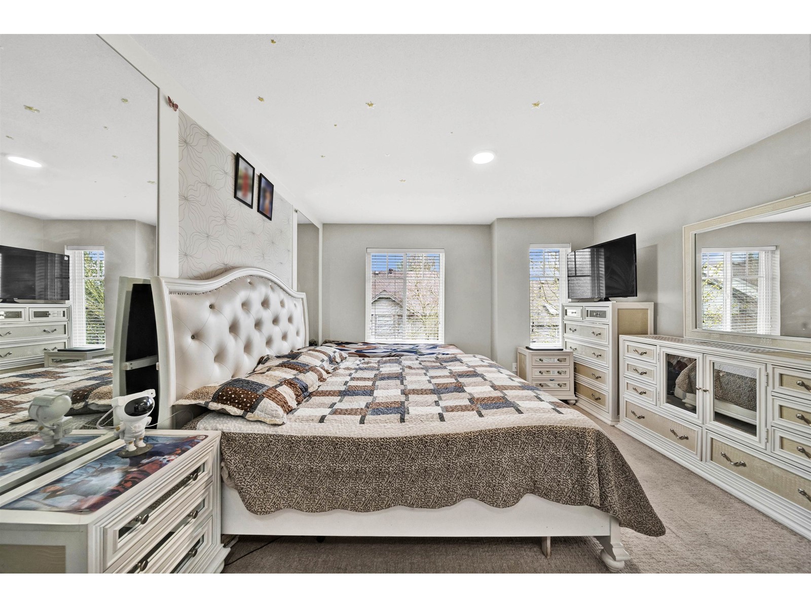 Photo 18 of 15 13864 Hyland Street, Surrey BC
