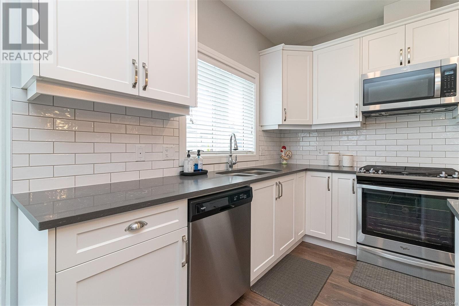  1226 Nova Court, Langford
