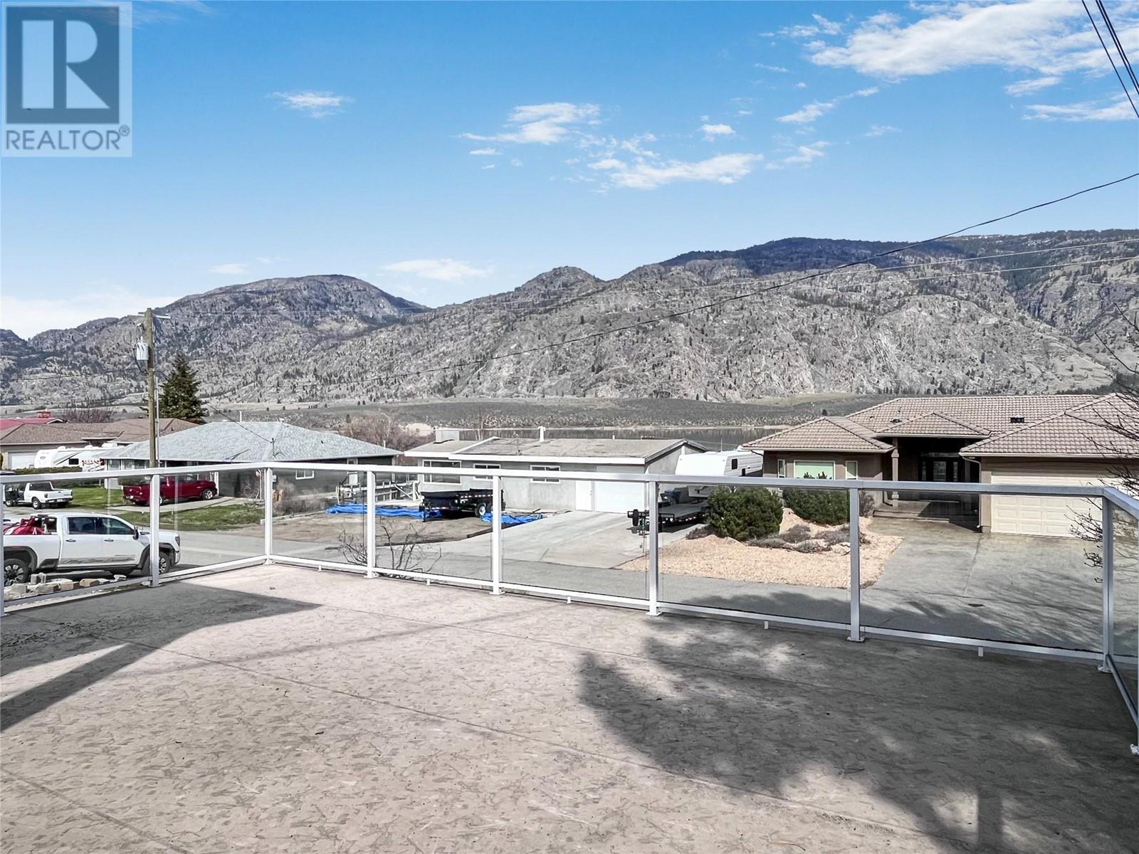 8404 Gala Crescent, Osoyoos