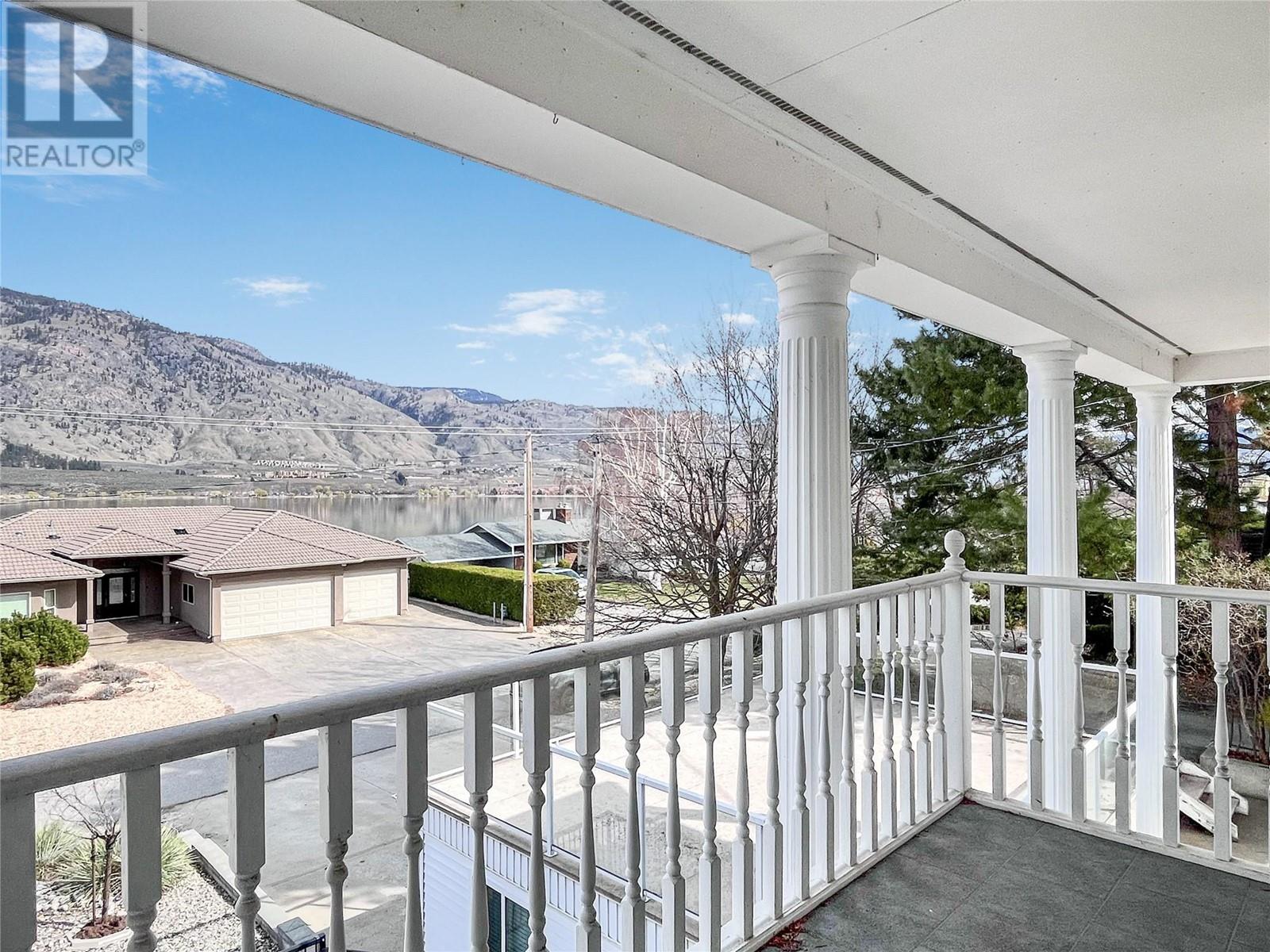 8404 Gala Crescent, Osoyoos