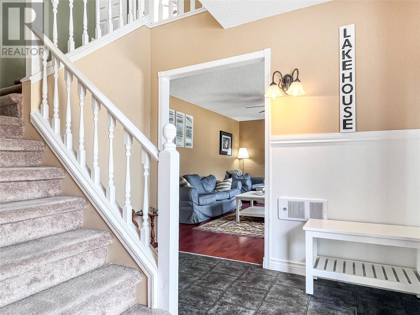8404 Gala Crescent, Osoyoos