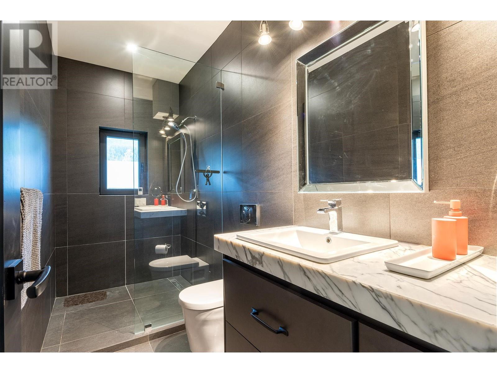 1563 SPRING CREEK DRIVE, Whistler real estate listing R2965654