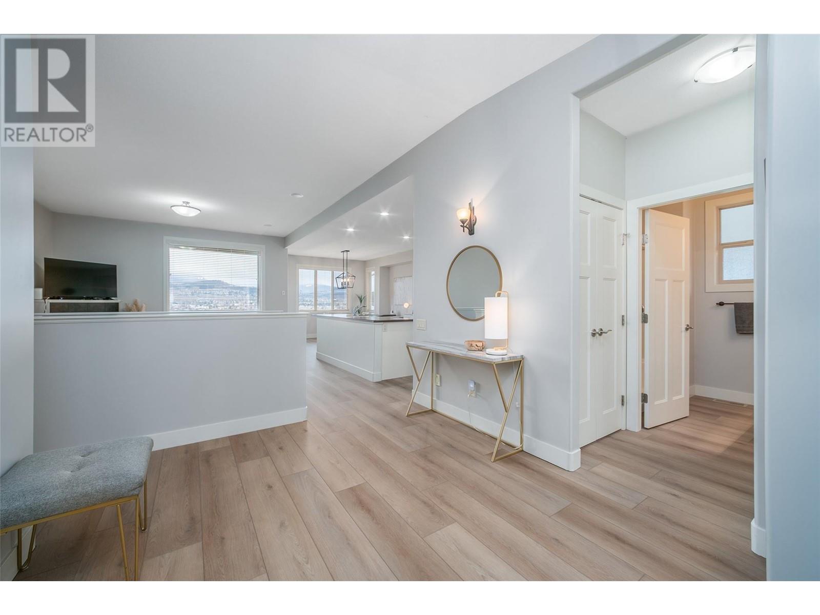 #12 2421 GLACIER COURT - Image 3