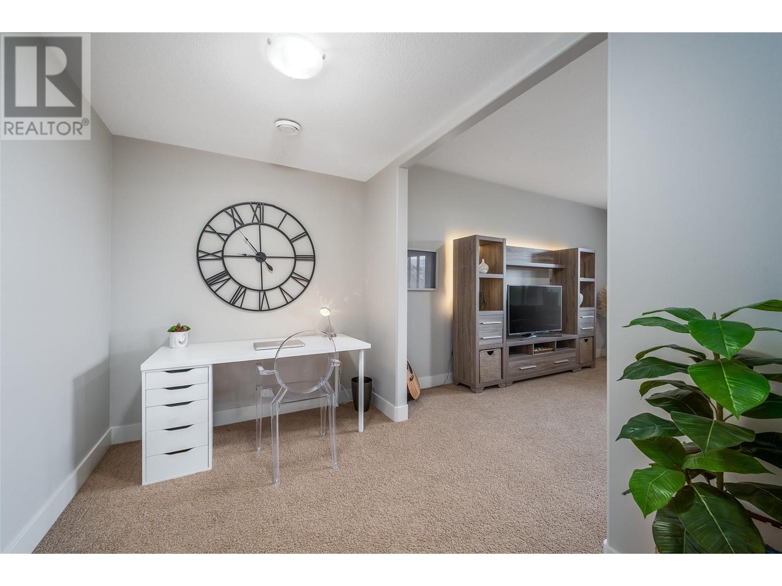 #12 2421 GLACIER COURT - Image 33