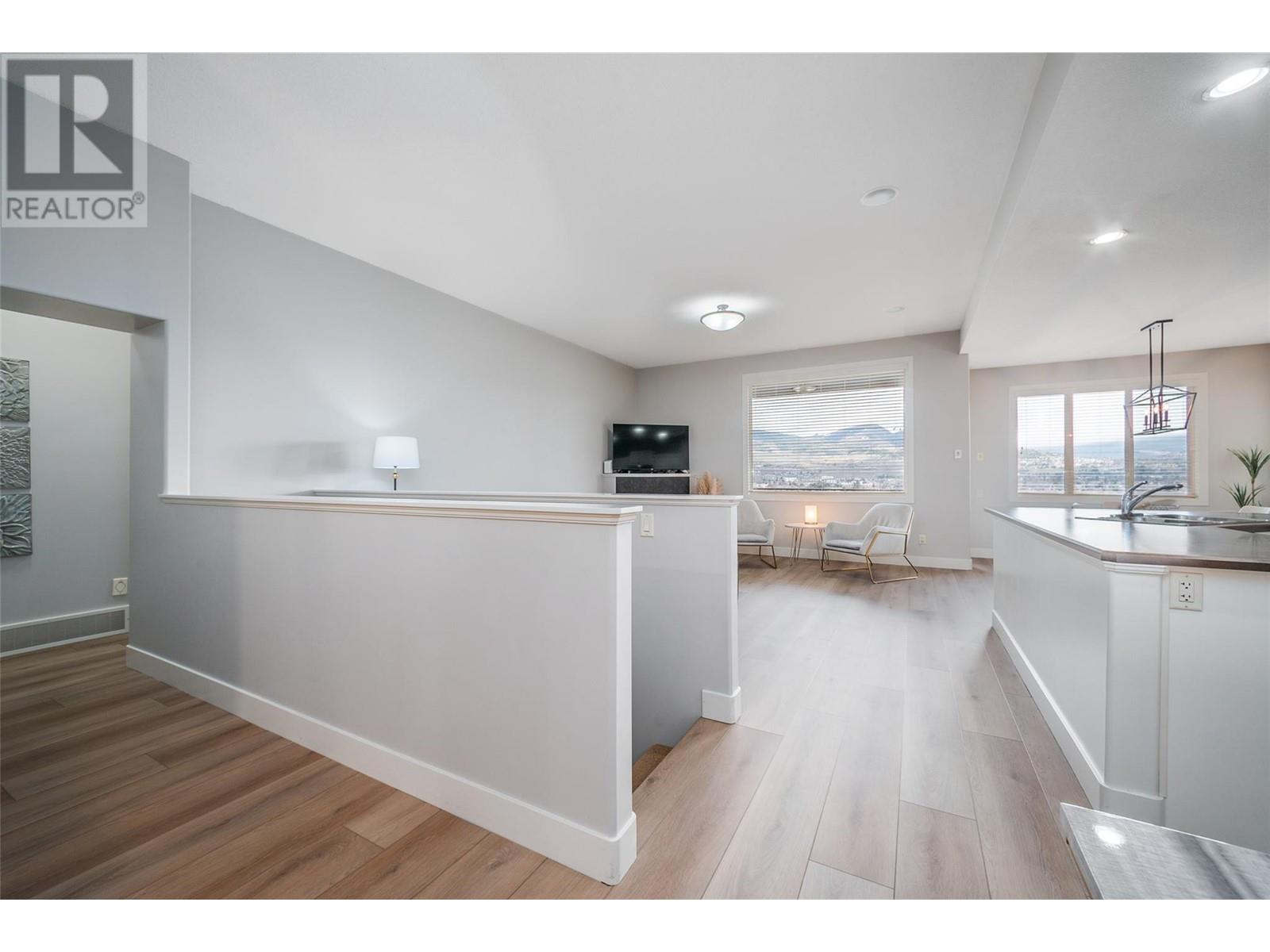 #12 2421 GLACIER COURT - Image 22