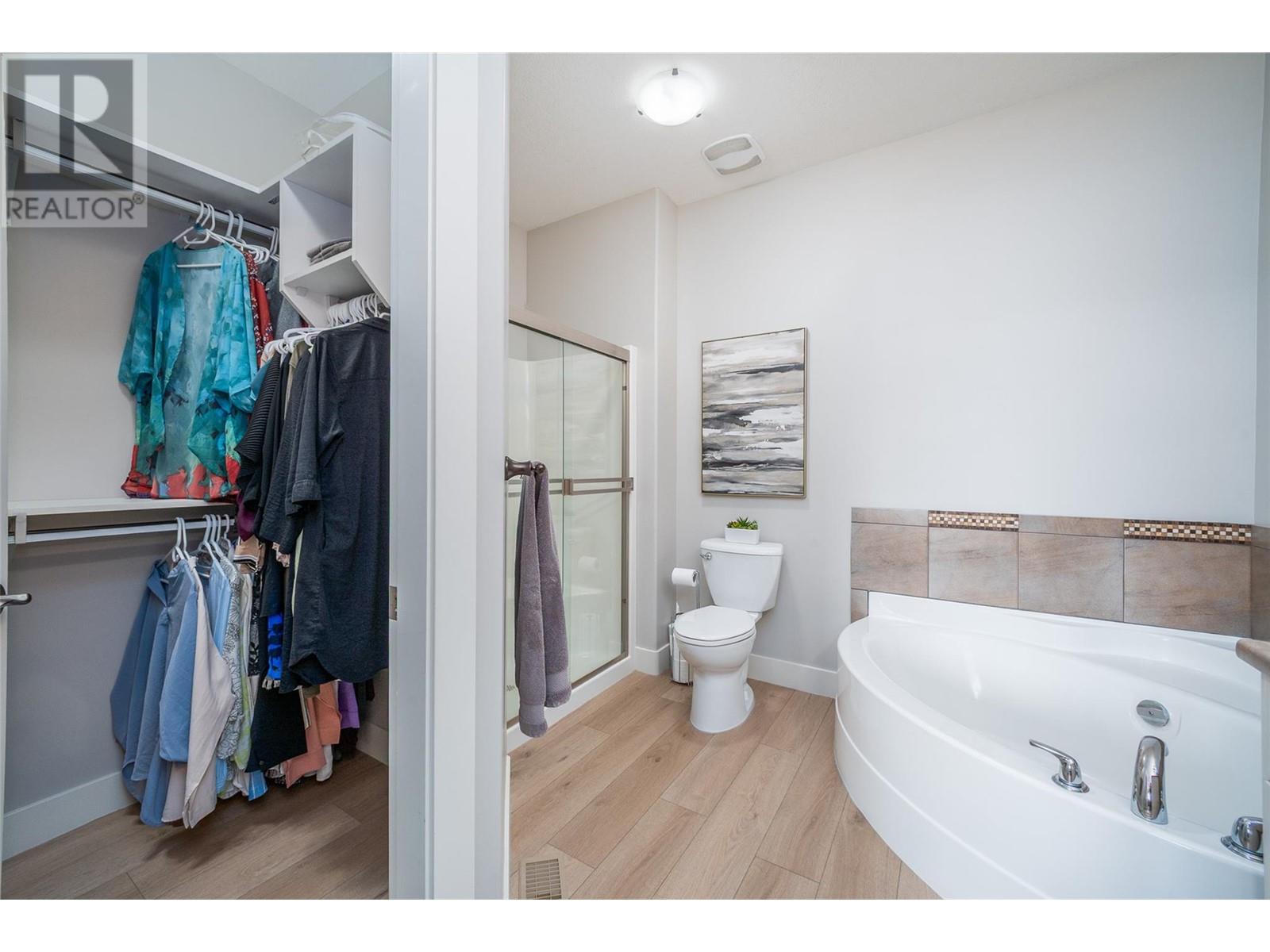 #12 2421 GLACIER COURT - Image 17