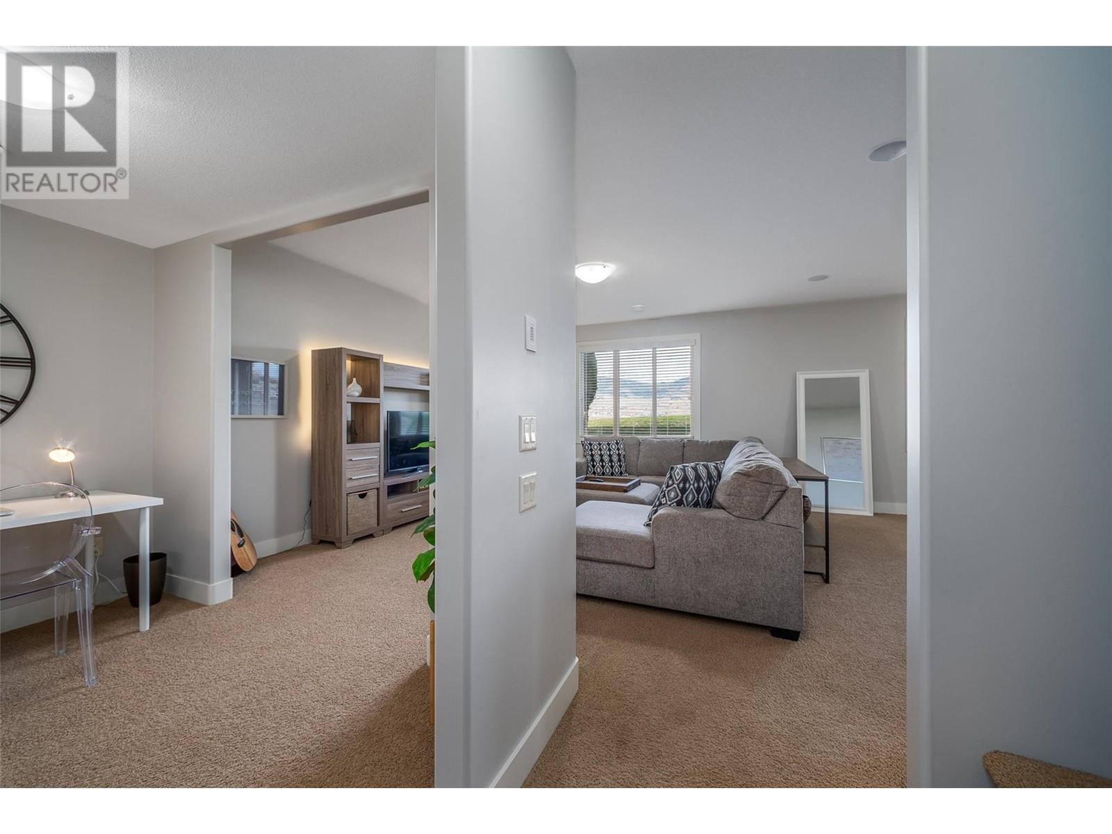 #12 2421 GLACIER COURT - Image 32
