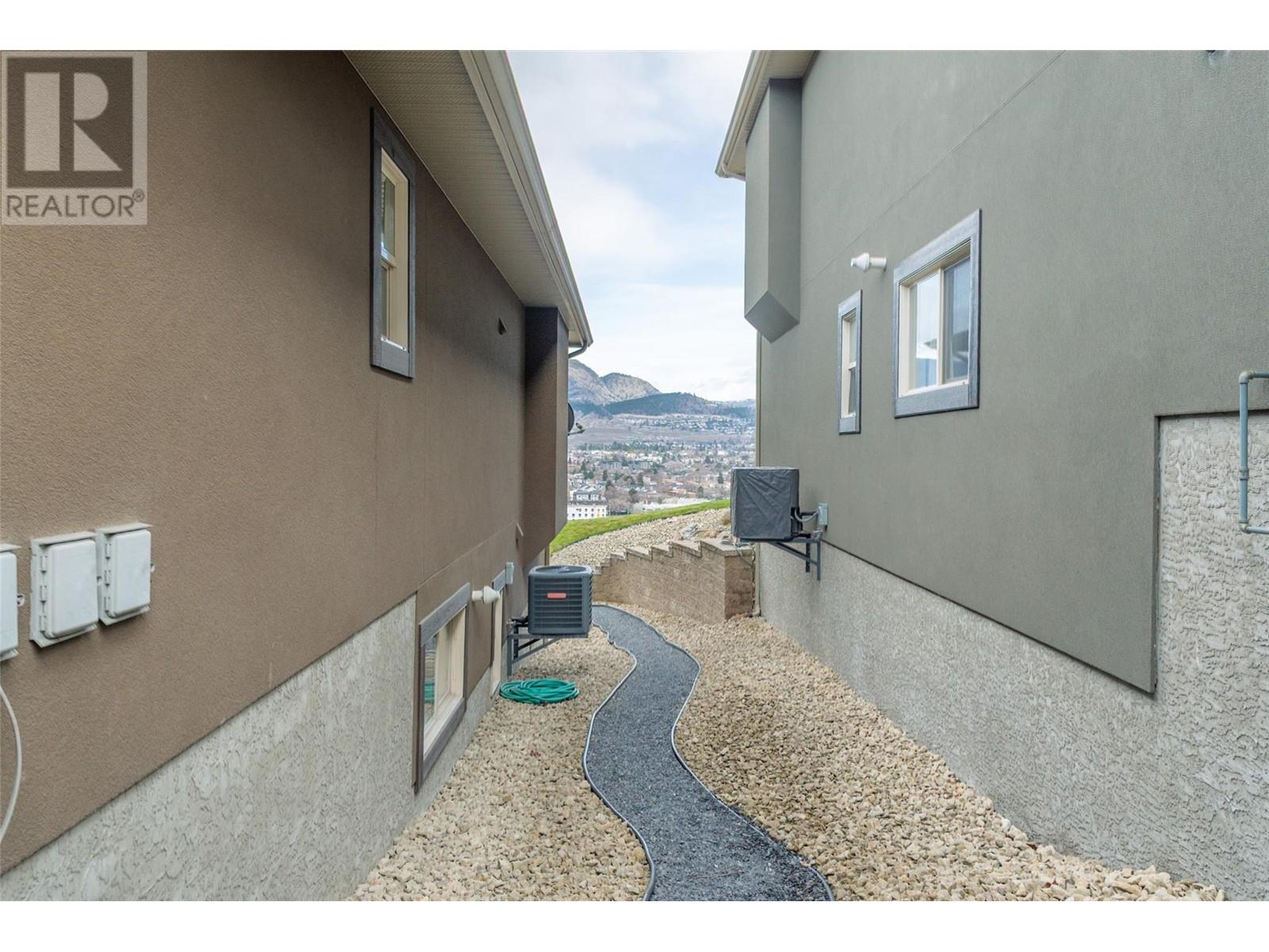#12 2421 GLACIER COURT - Image 51