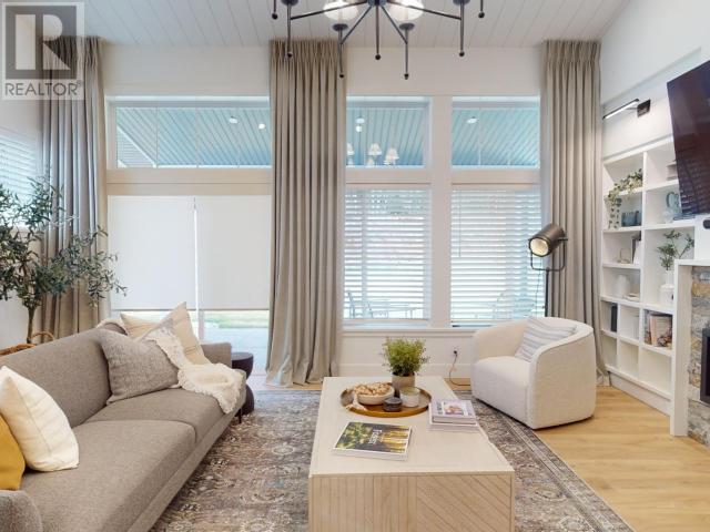 4066 SATURNA AVE, Powell River