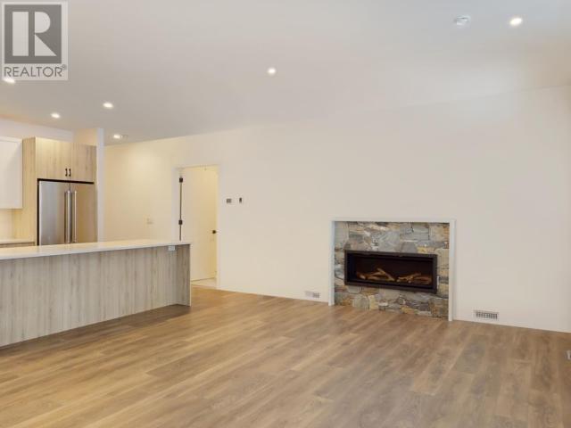 4072 SATURNA AVE, Powell River