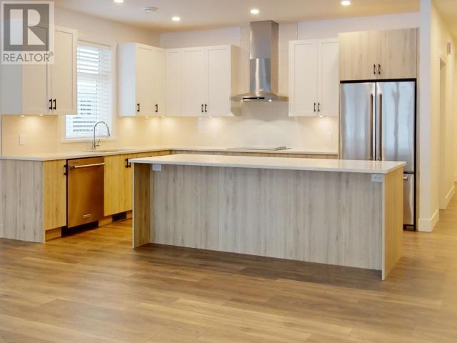 4078 SATURNA AVE, Powell River
