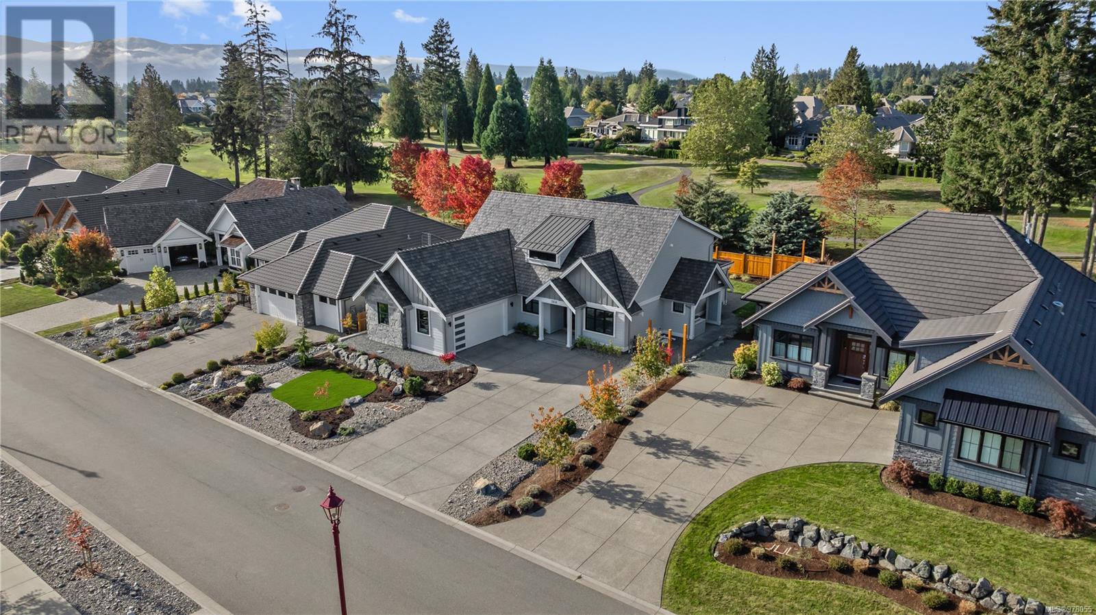 2836 Sheffield Cres, Courtenay real estate listing for sale