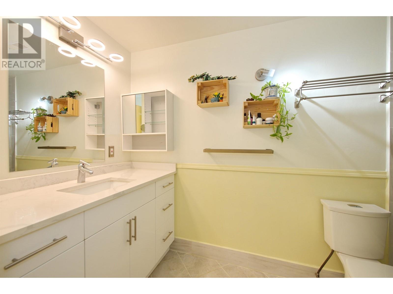 Photo 17 of 1829 Goleta Drive, Burnaby BC