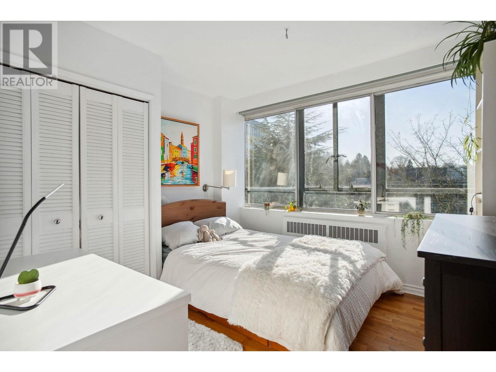 522 1445 MARPOLE AVENUE, Vancouver real estate listing R2986756
