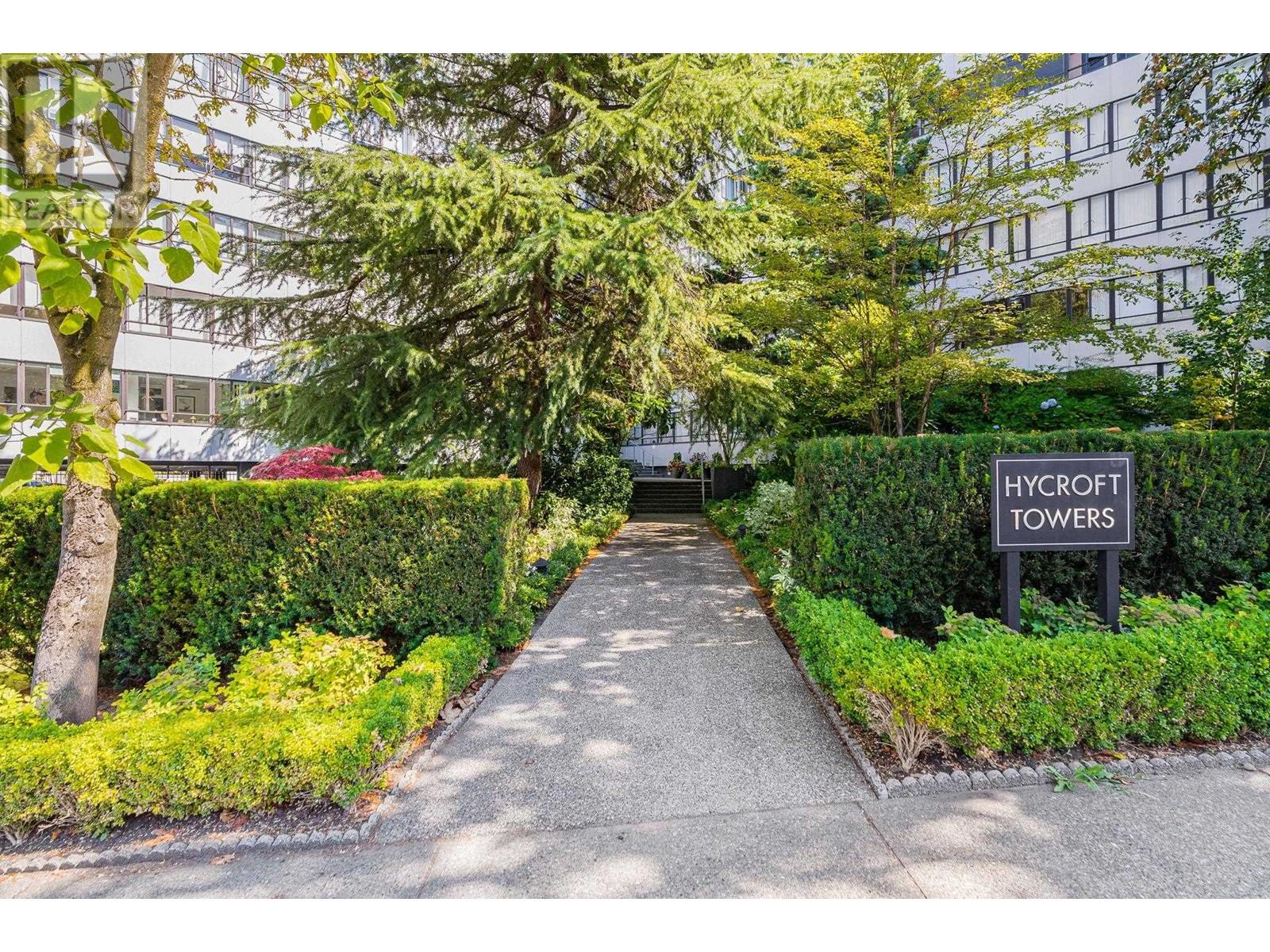522 1445 MARPOLE AVENUE, Vancouver real estate listing R2986756