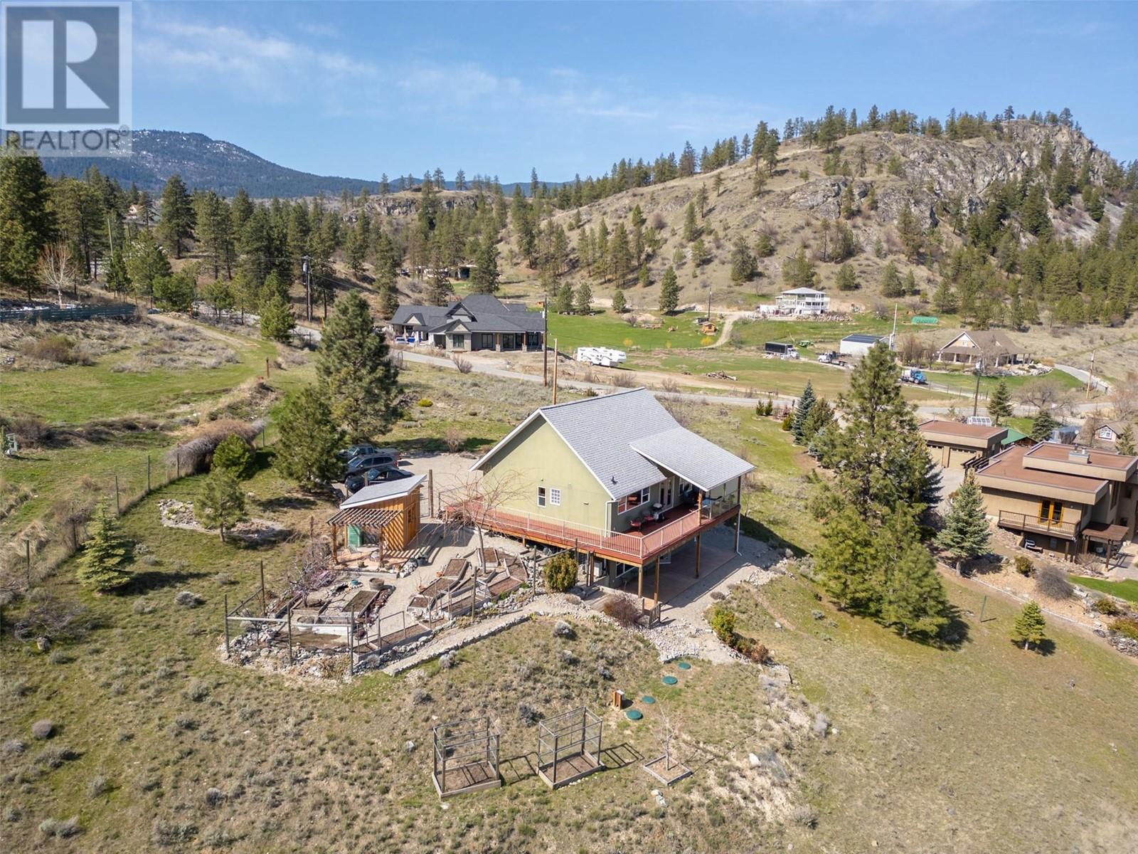 586 Wilson Mountain Road, Oliver