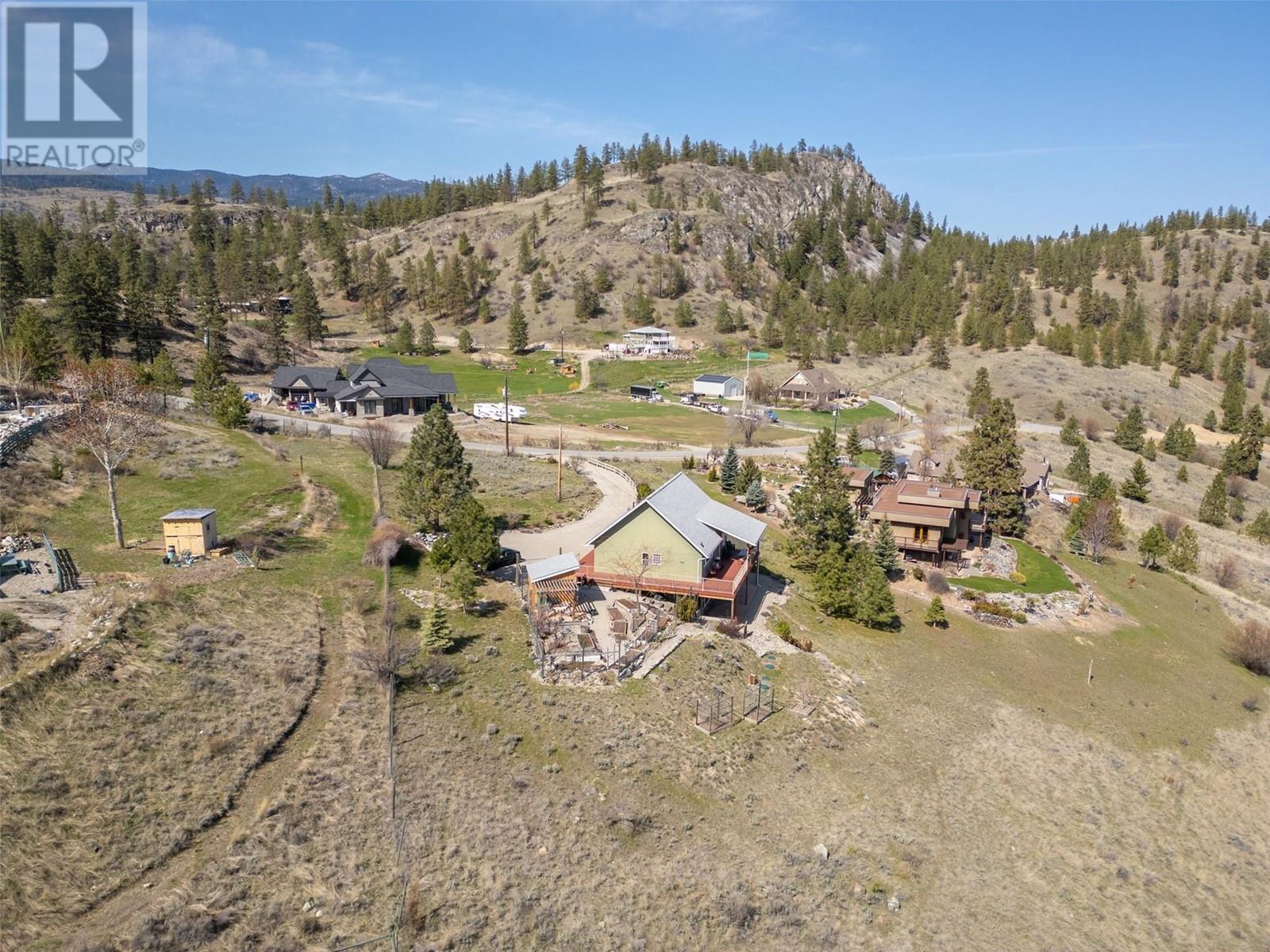 586 Wilson Mountain Road, Oliver