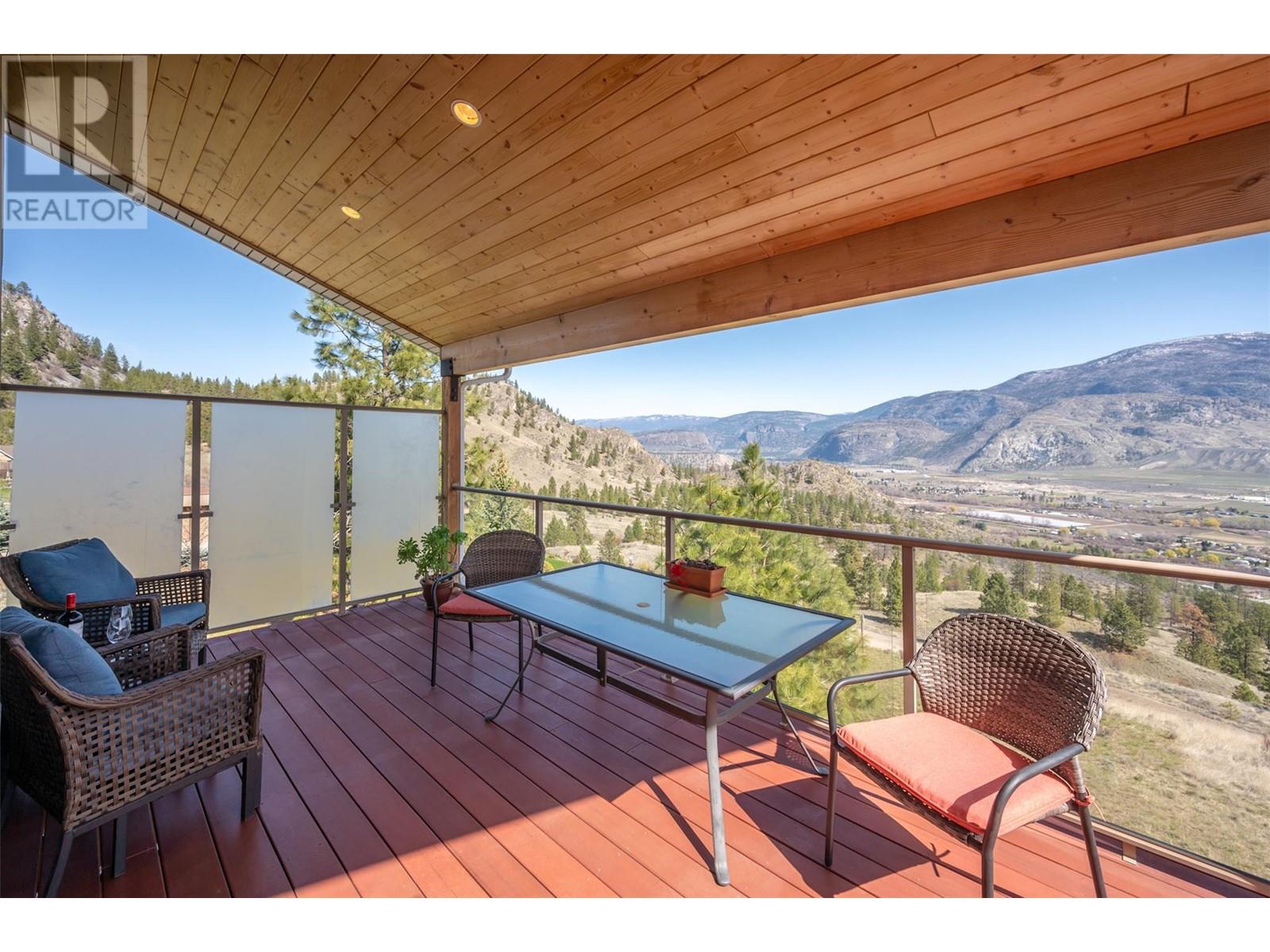586 Wilson Mountain Road, Oliver