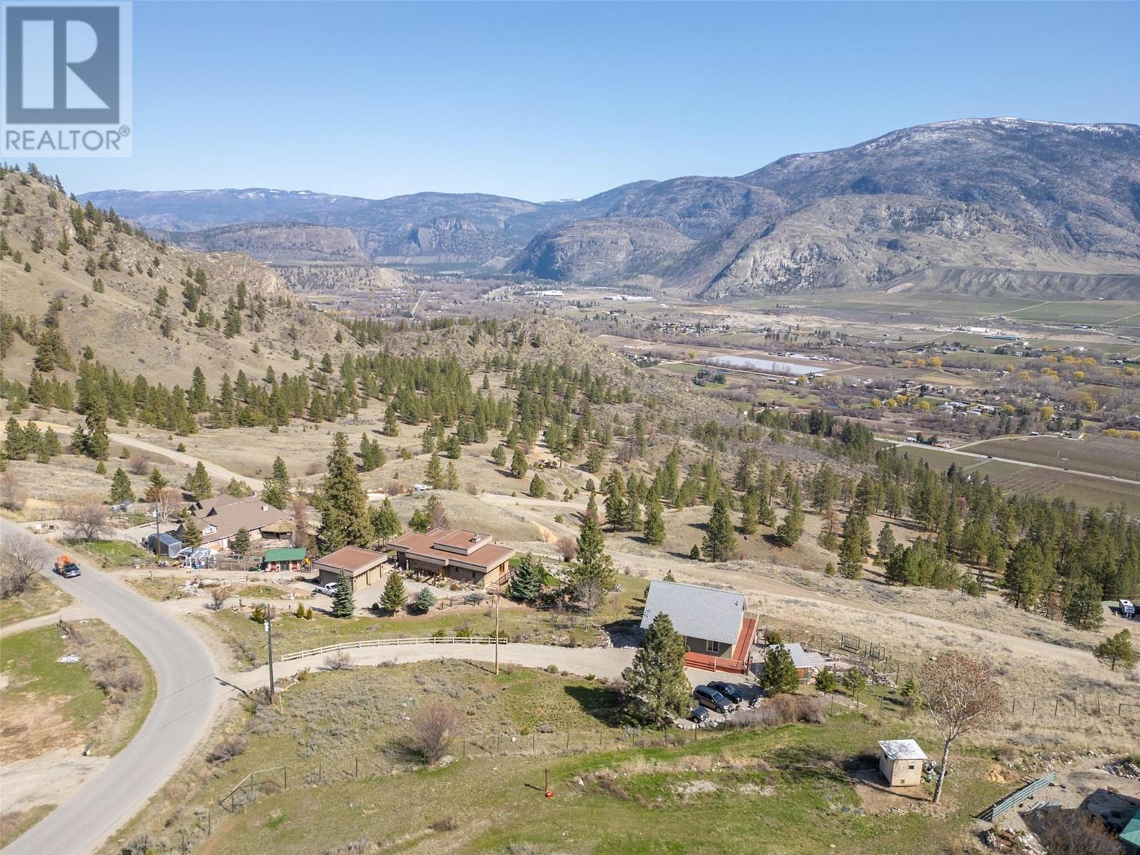 586 Wilson Mountain Road, Oliver