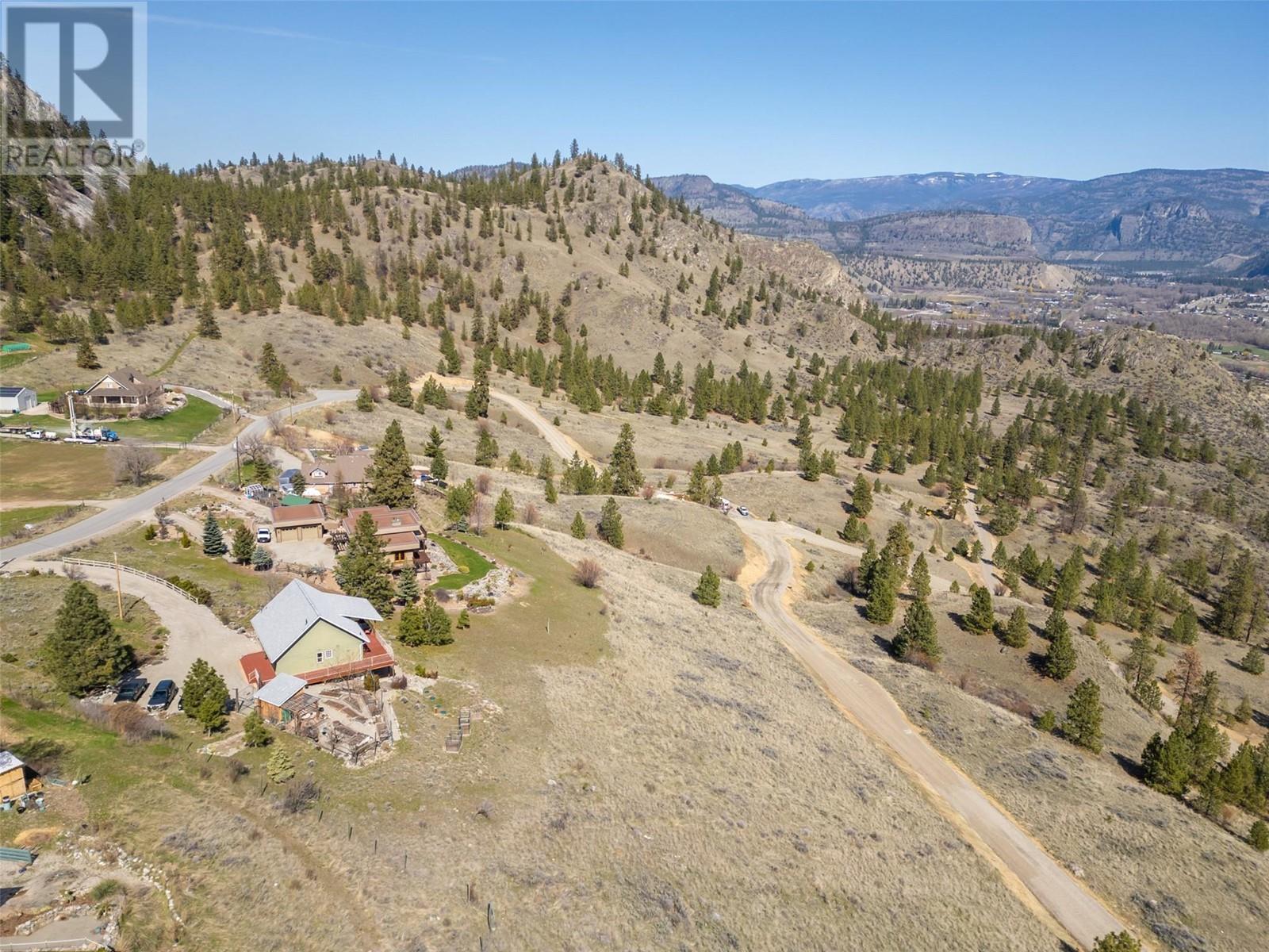 586 Wilson Mountain Road, Oliver