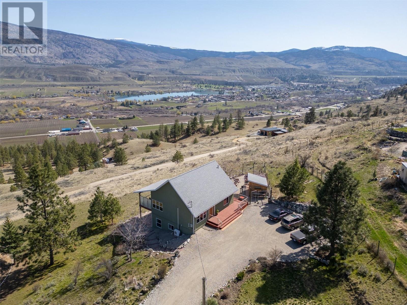 586 Wilson Mountain Road, Oliver