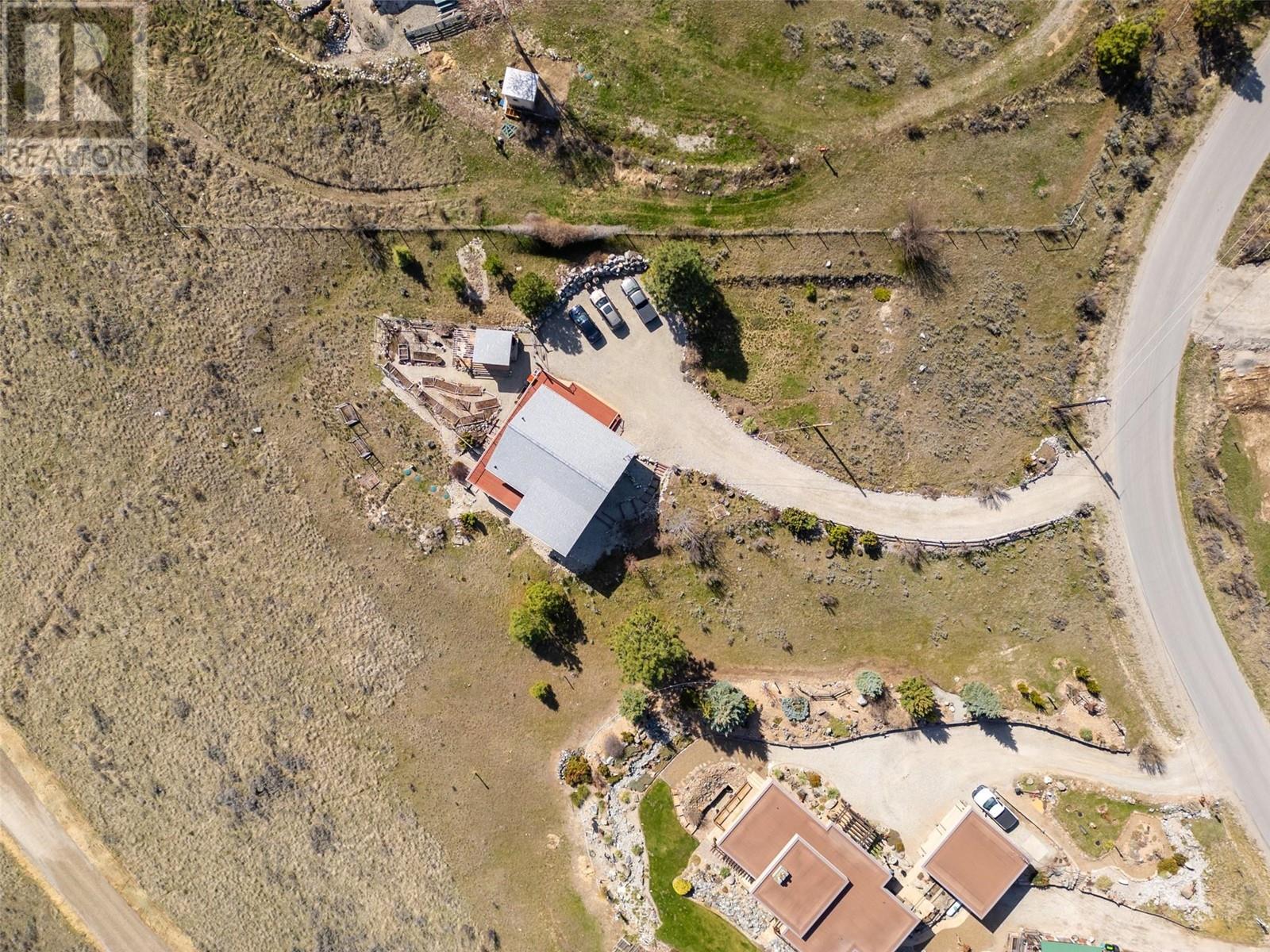 586 Wilson Mountain Road, Oliver