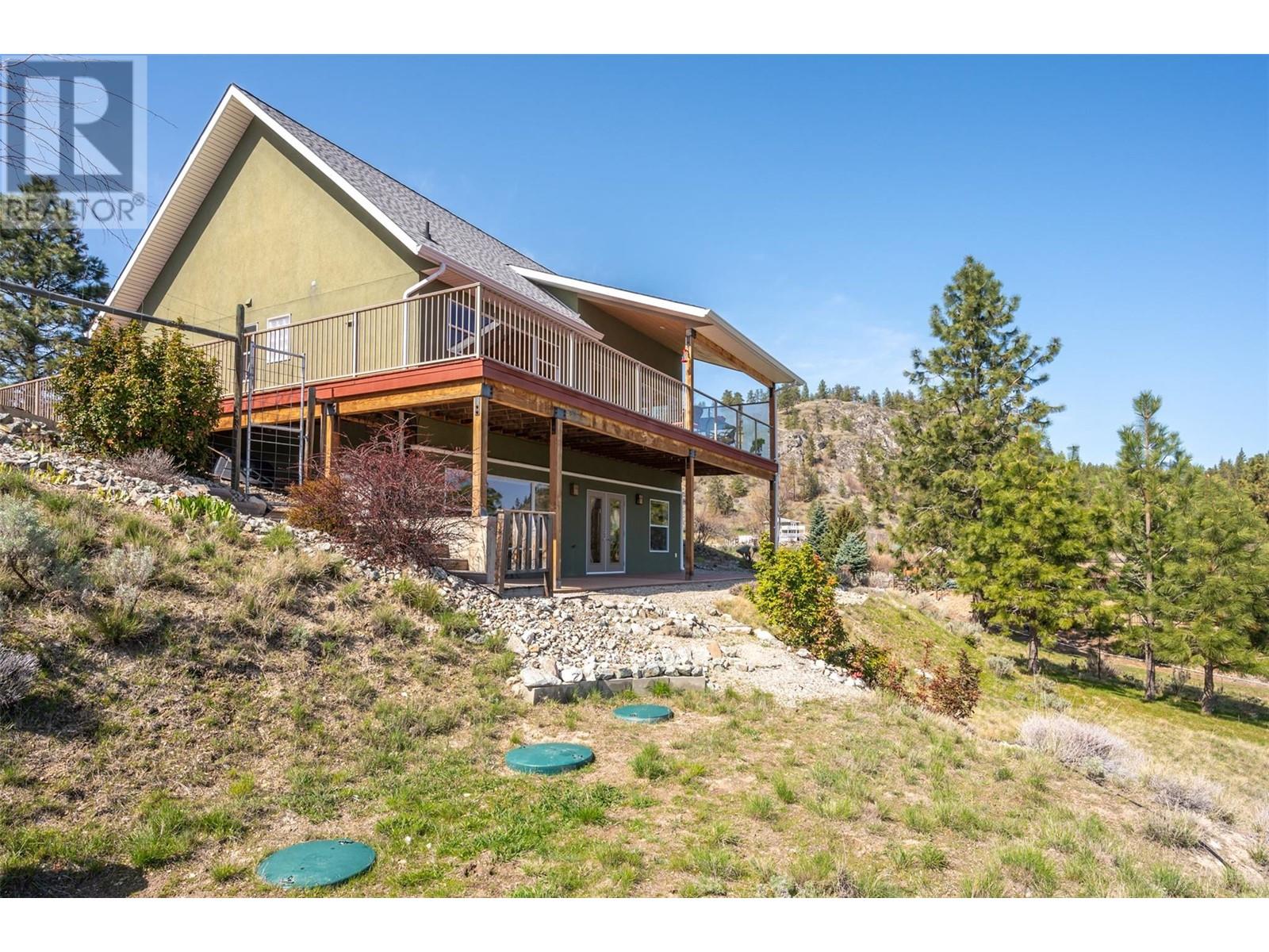 586 Wilson Mountain Road, Oliver