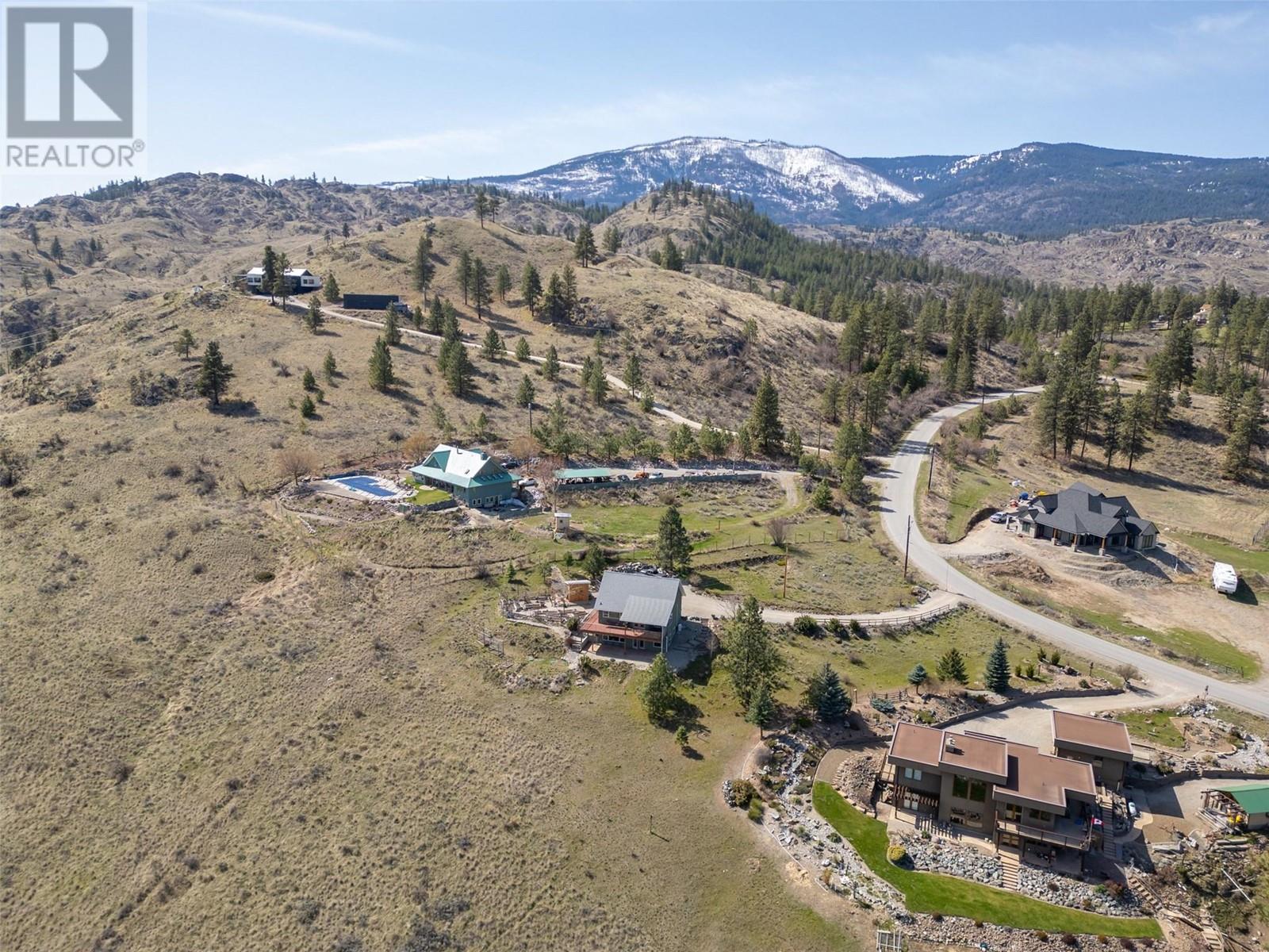 586 Wilson Mountain Road, Oliver