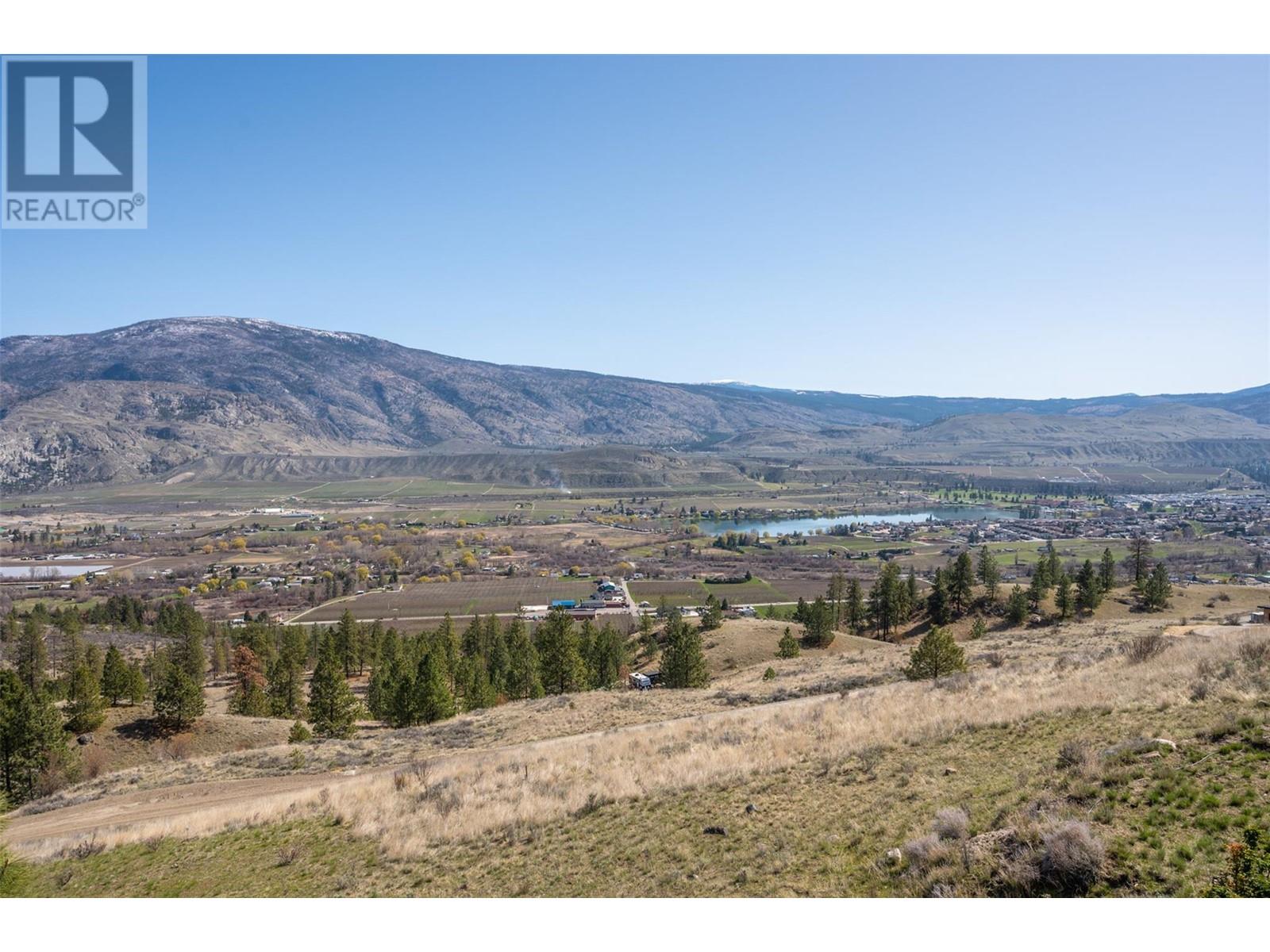 586 Wilson Mountain Road, Oliver