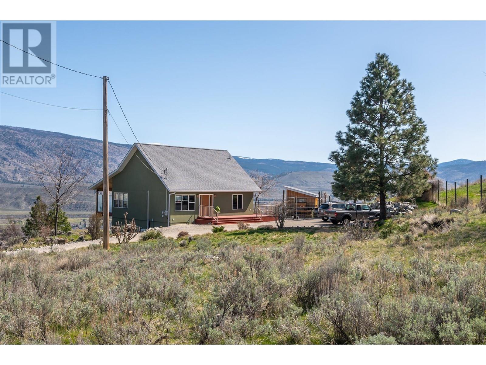 586 Wilson Mountain Road, Oliver