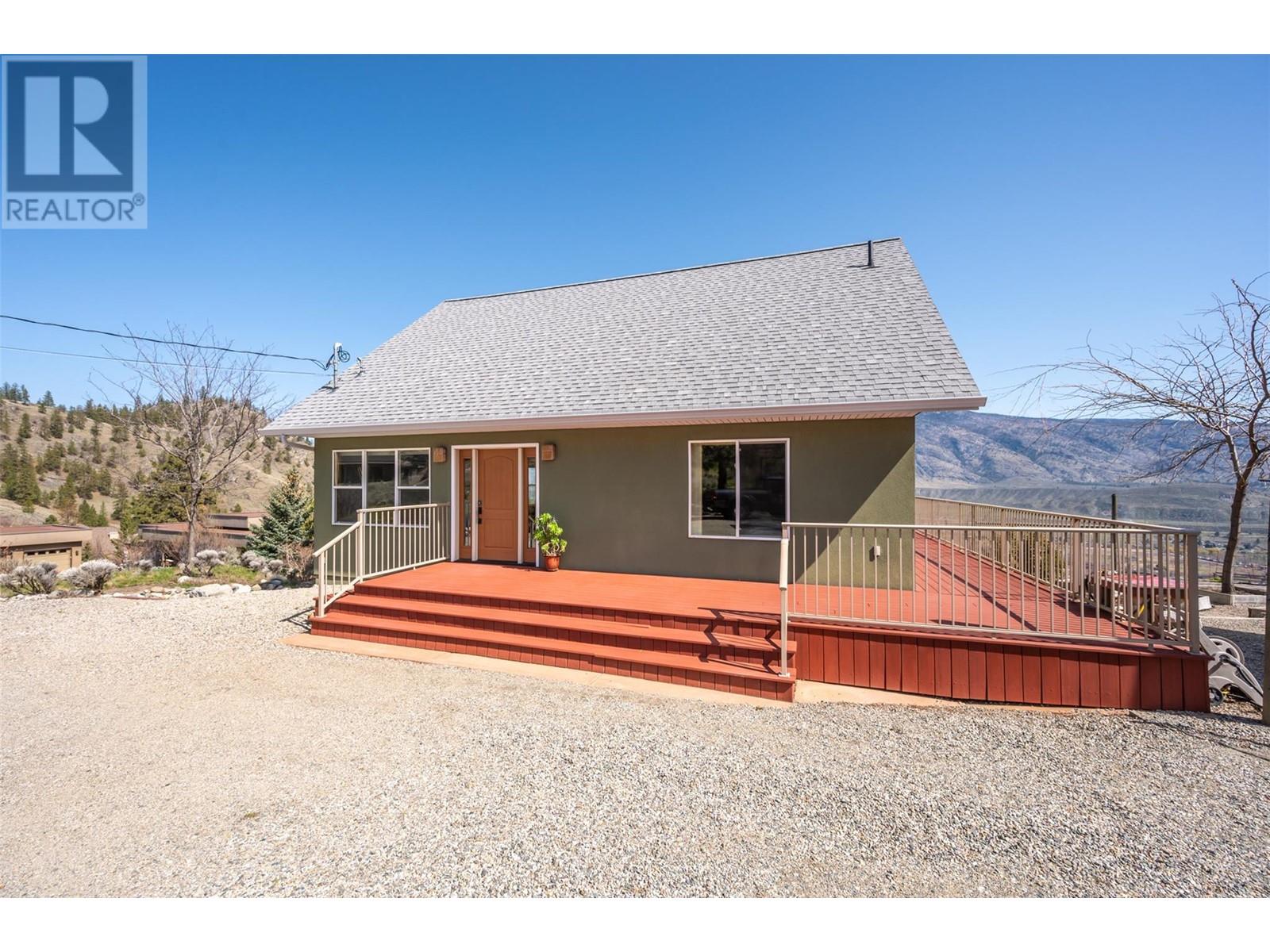 586 Wilson Mountain Road, Oliver