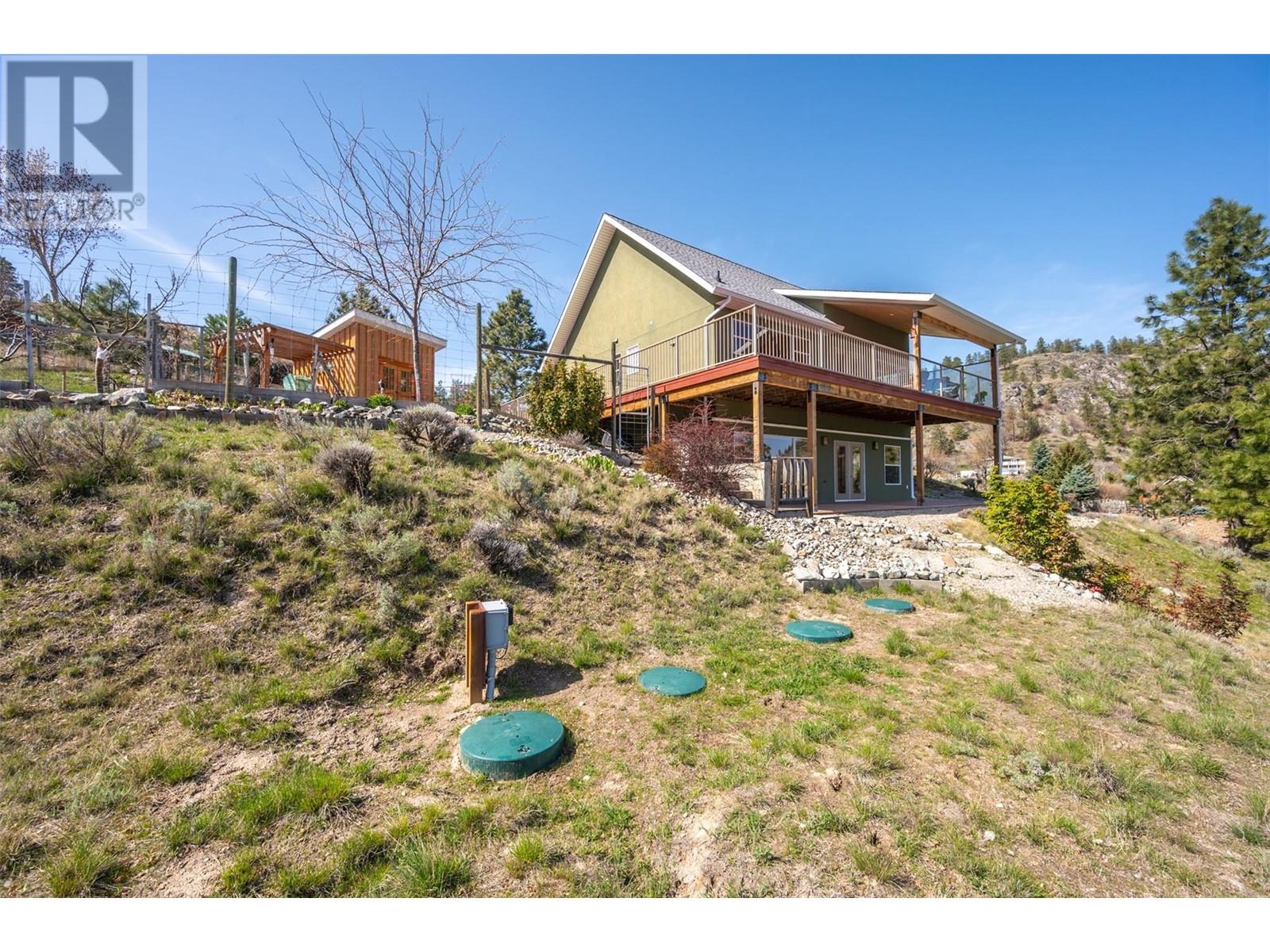 586 Wilson Mountain Road, Oliver