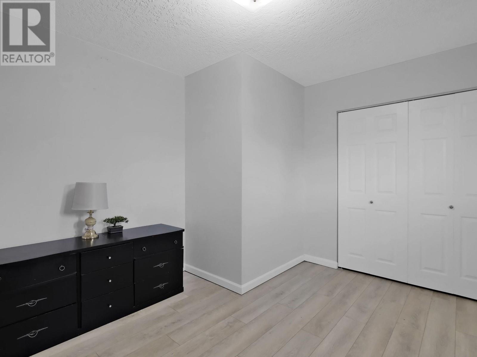 654 Wade Avenue W Unit# #101 & #102, Penticton
