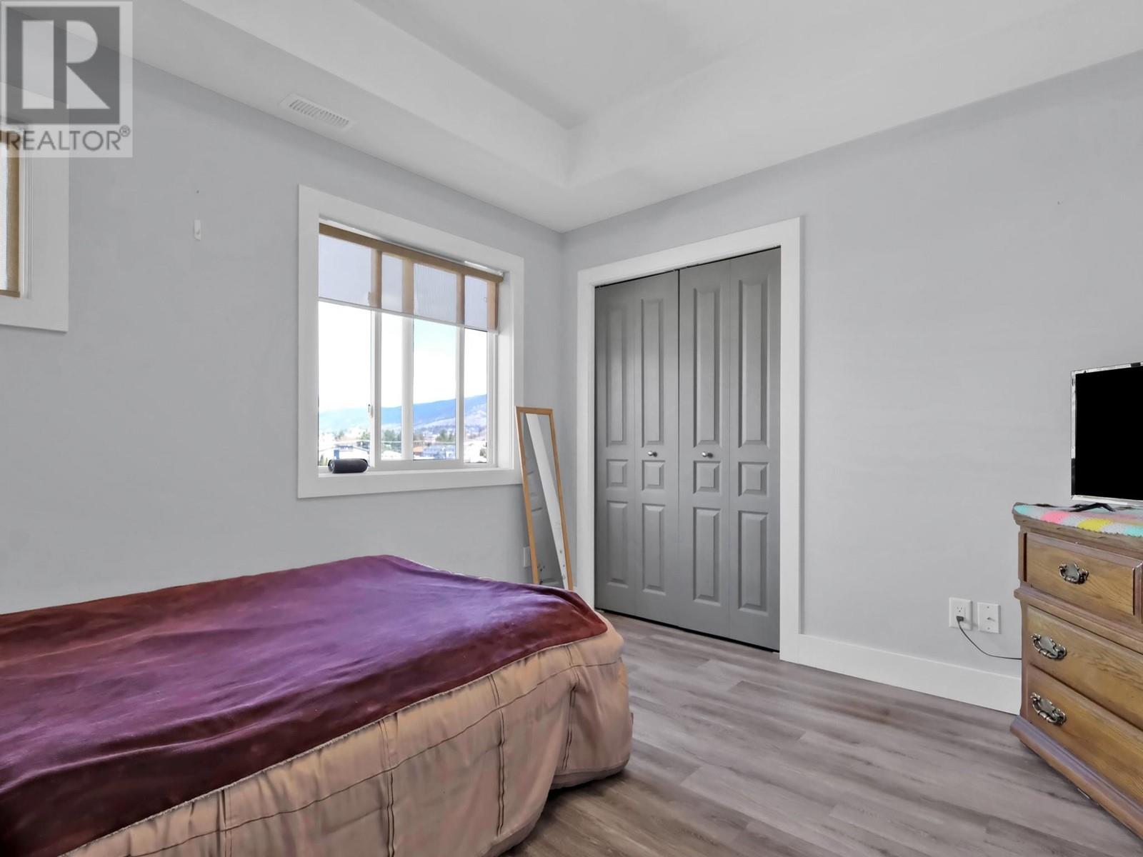 654 Wade Avenue W Unit# #101 & #102, Penticton
